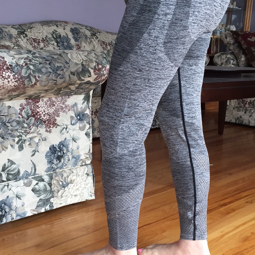 PINK Victoria’s Secret seamless leggings